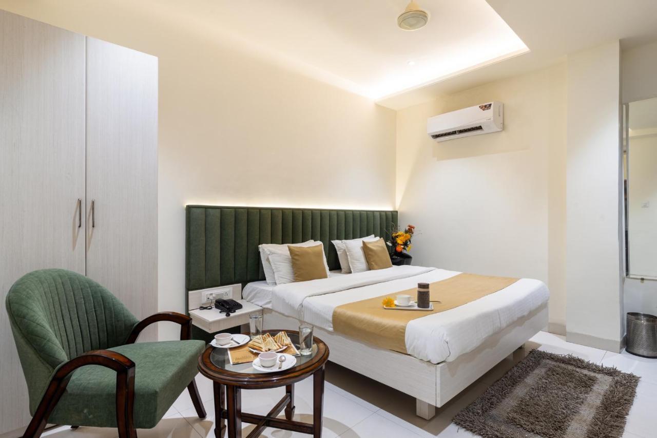 Hotel Morya Meghdoot, Бопал Екстериор снимка